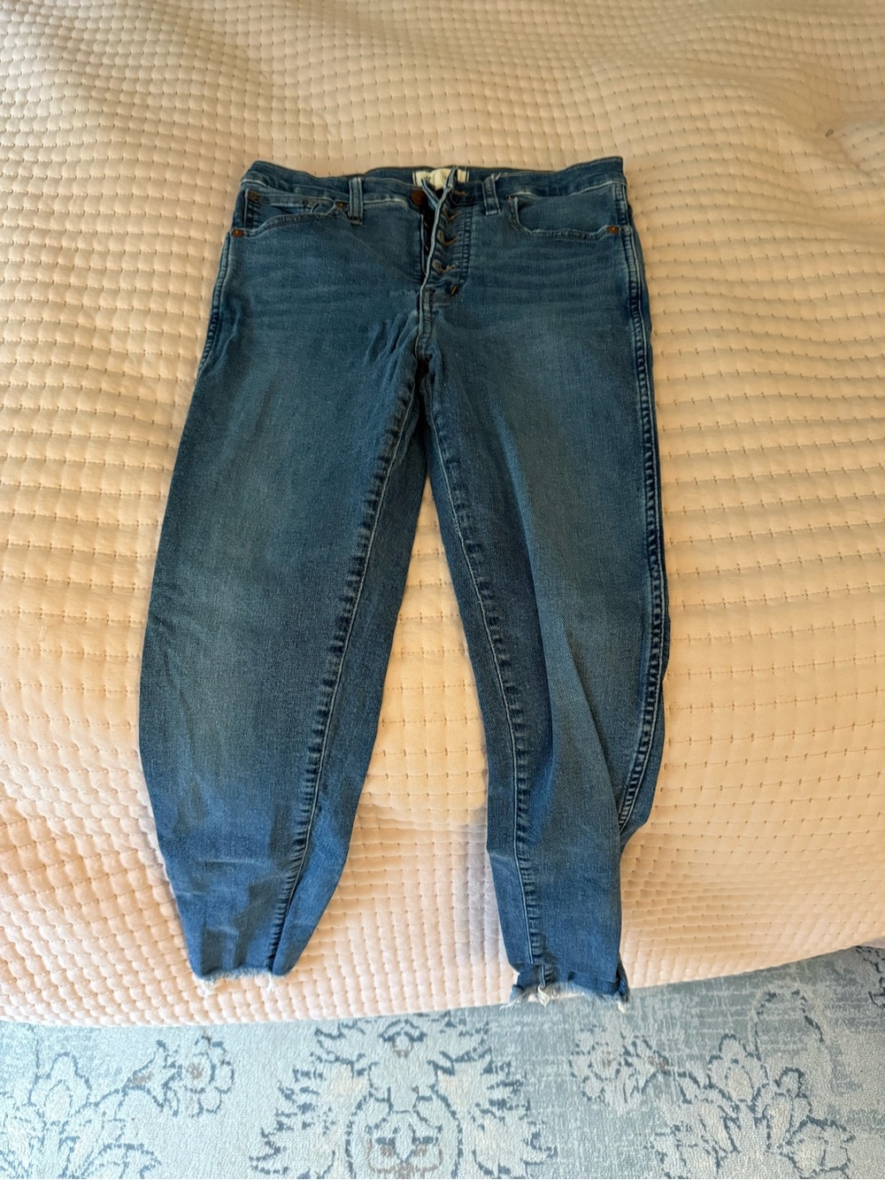 Maxwell 10” High Rise Skinny Jeans Size 28